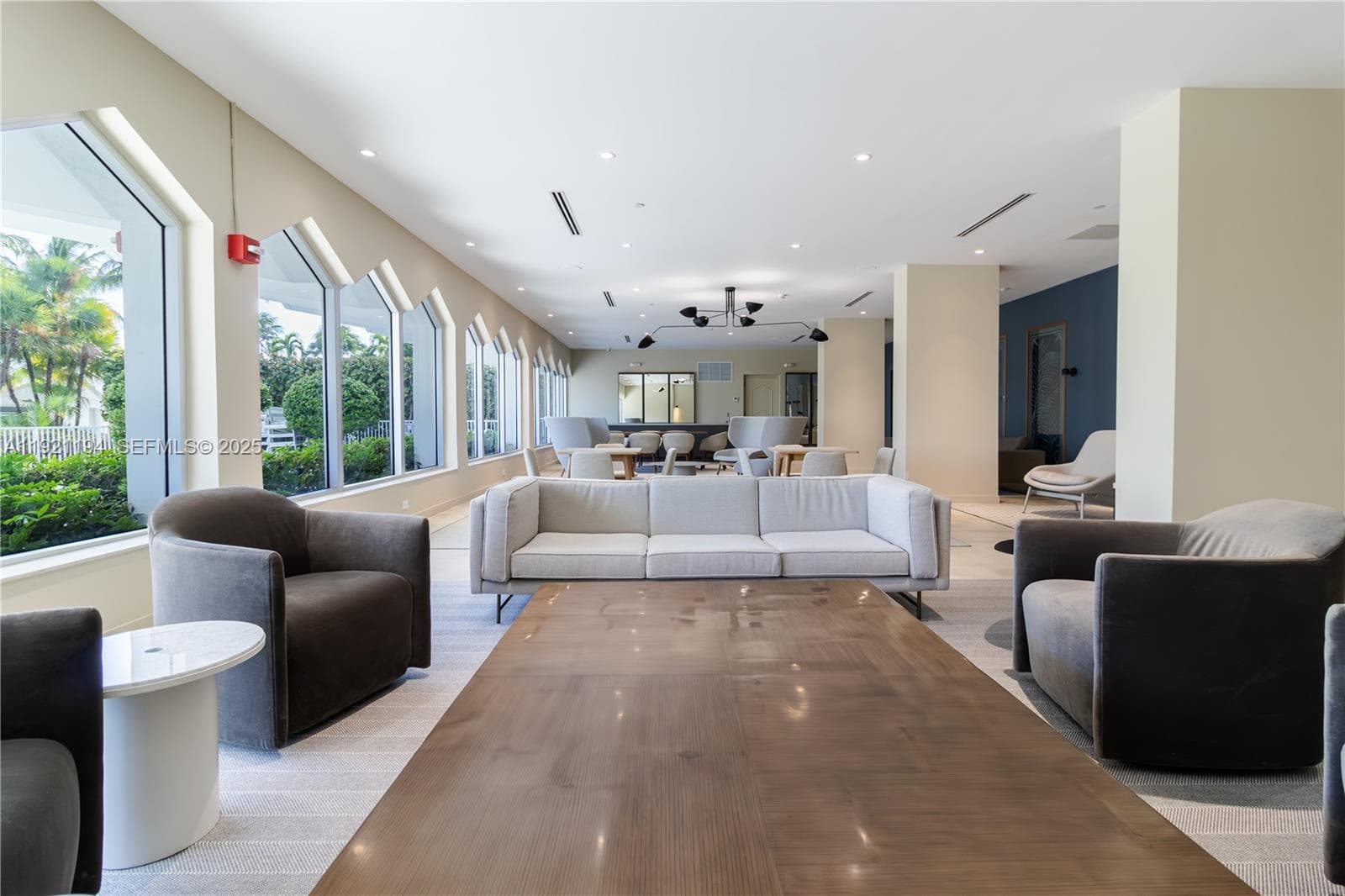 20 E Island Ave # 1415, Miami Beach FL 33139 — 26