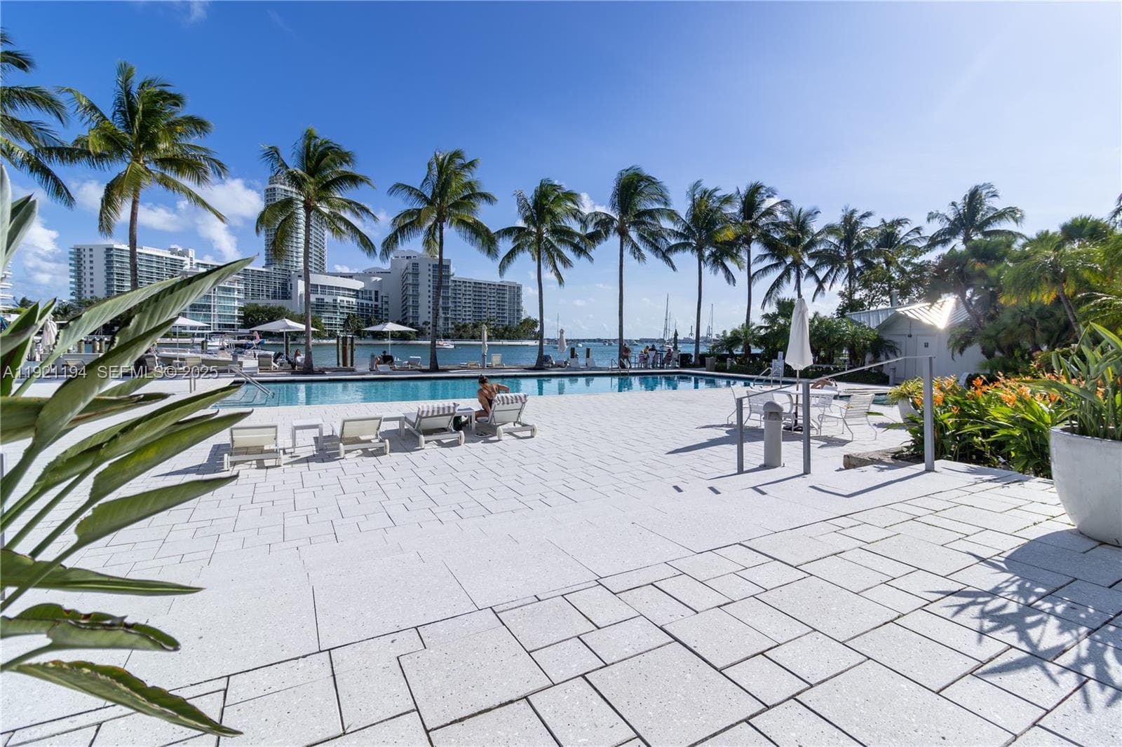 20 E Island Ave # 1415, Miami Beach FL 33139 — 28