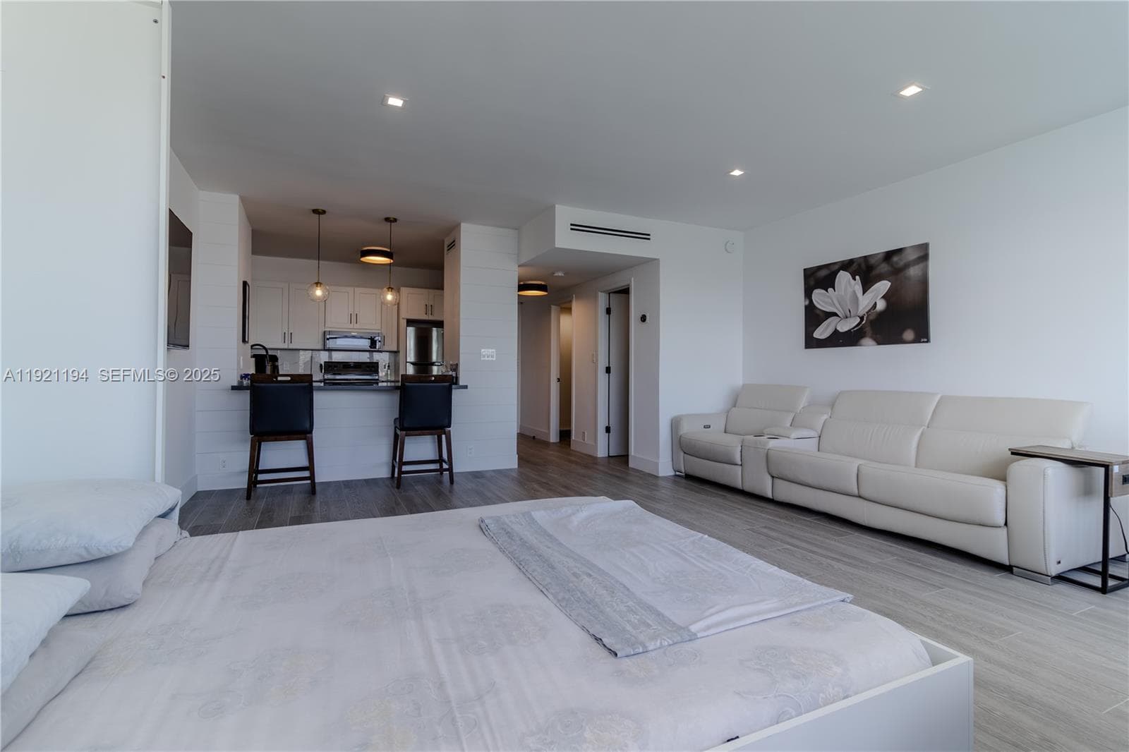 20 E Island Ave # 1415, Miami Beach FL 33139 — 14