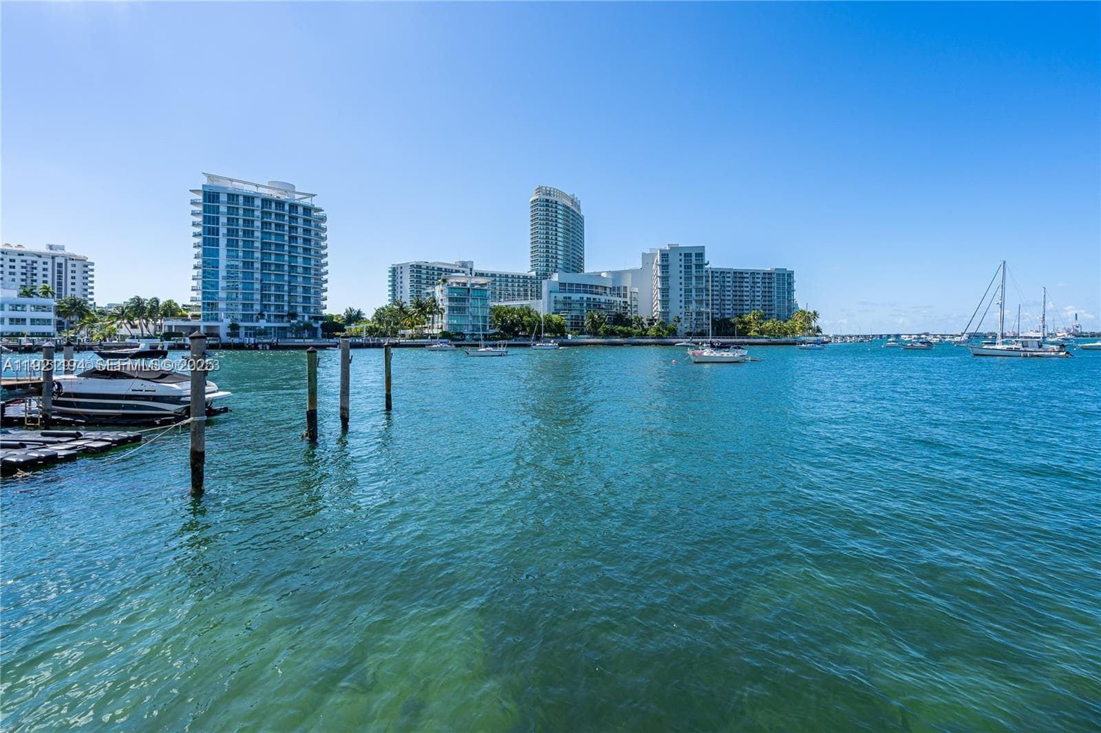 20 E Island Ave # 1415, Miami Beach FL 33139 — 35