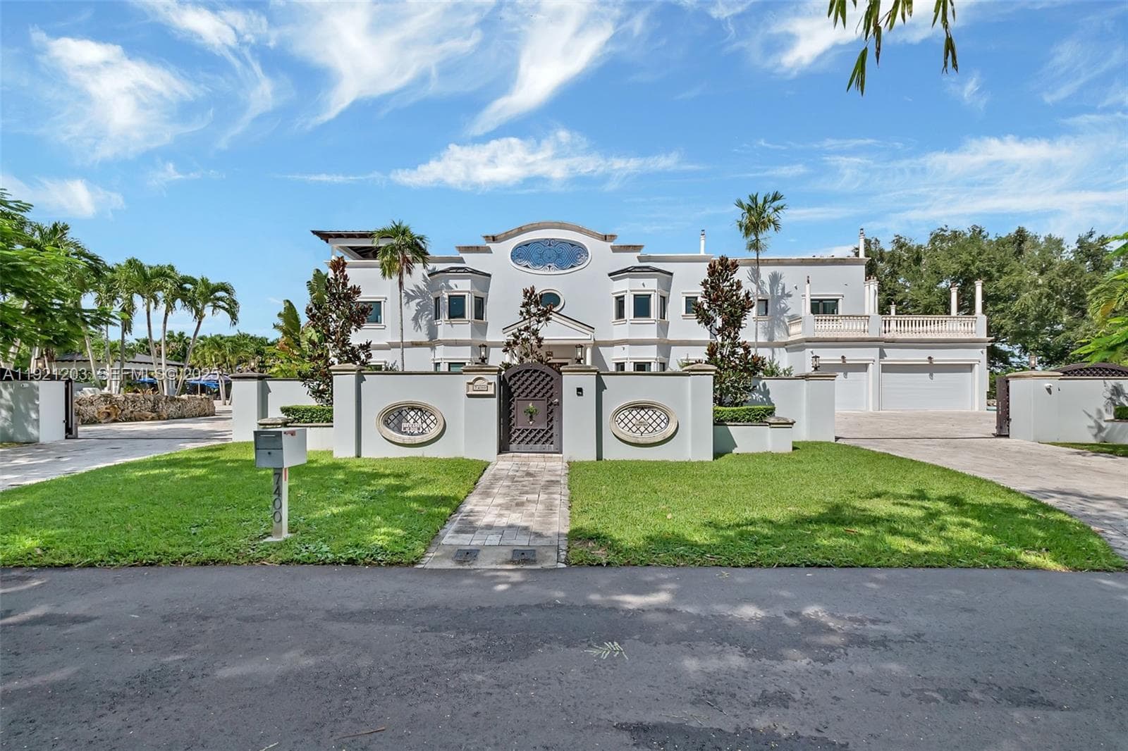 7400 SW 72nd Ct, Miami FL 33143 — 2