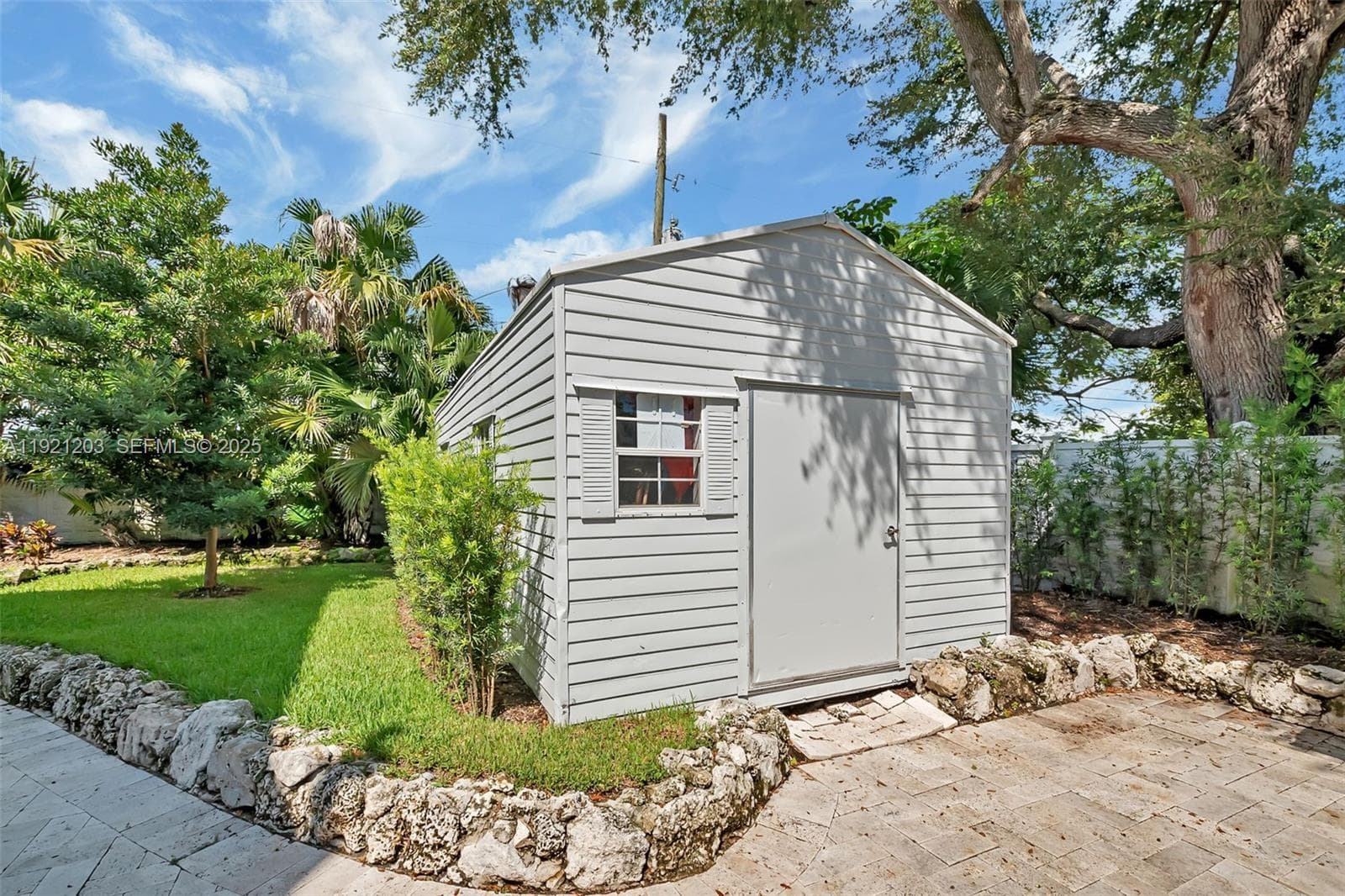 7400 SW 72nd Ct, Miami FL 33143 — 73