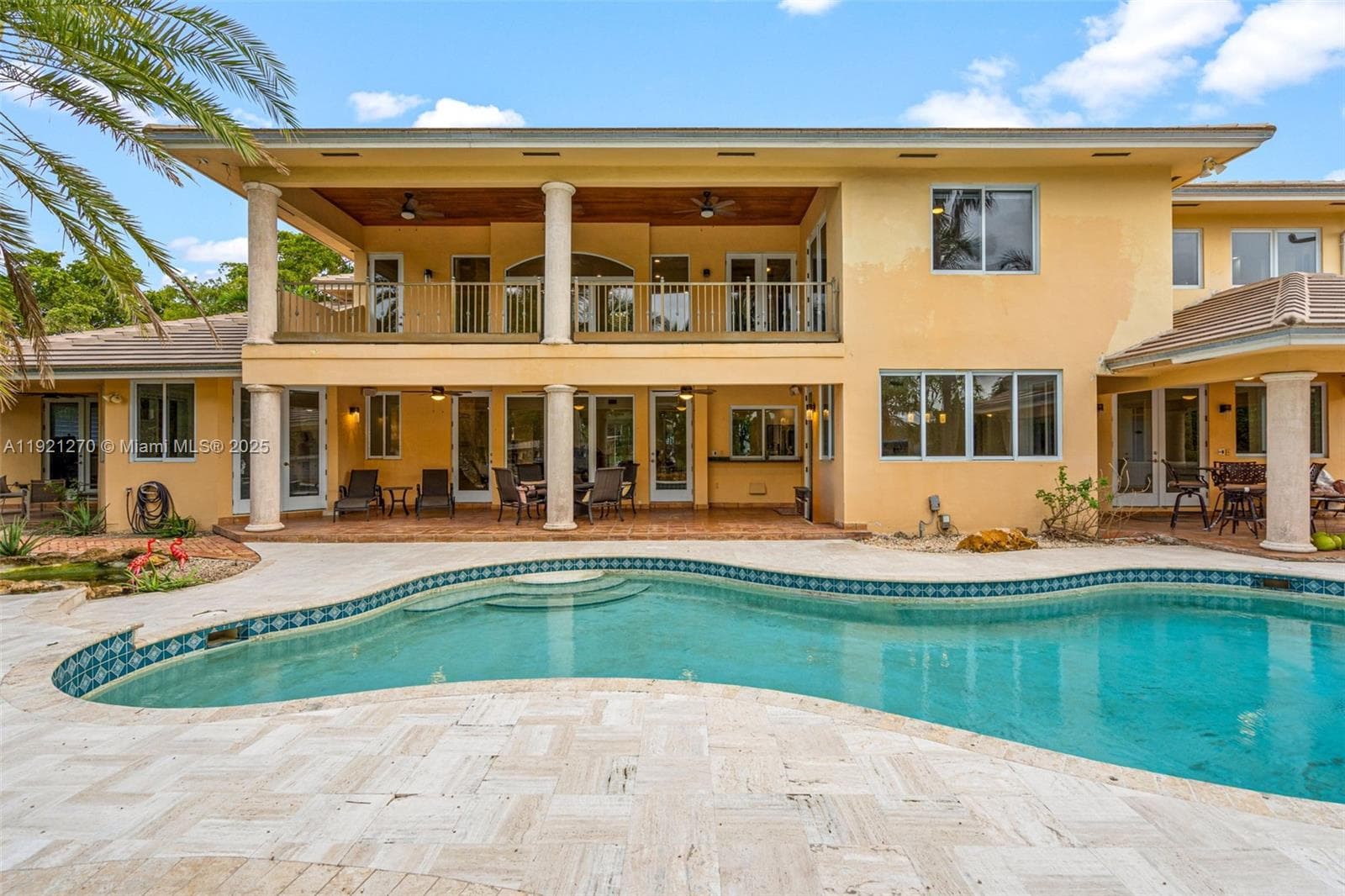 7225 Gleneagle Dr, Miami Lakes FL 33014 — 72