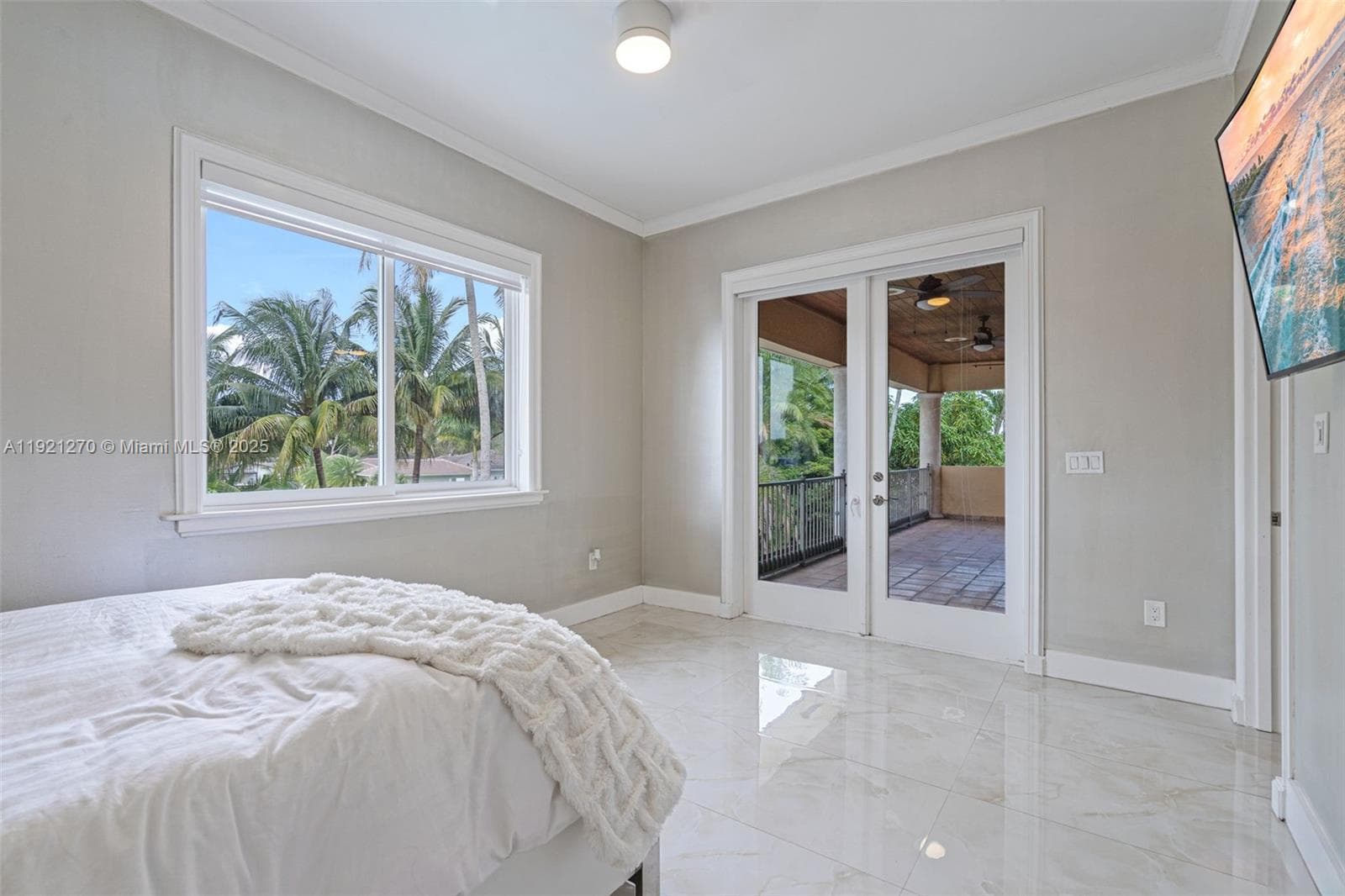 7225 Gleneagle Dr, Miami Lakes FL 33014 — 56