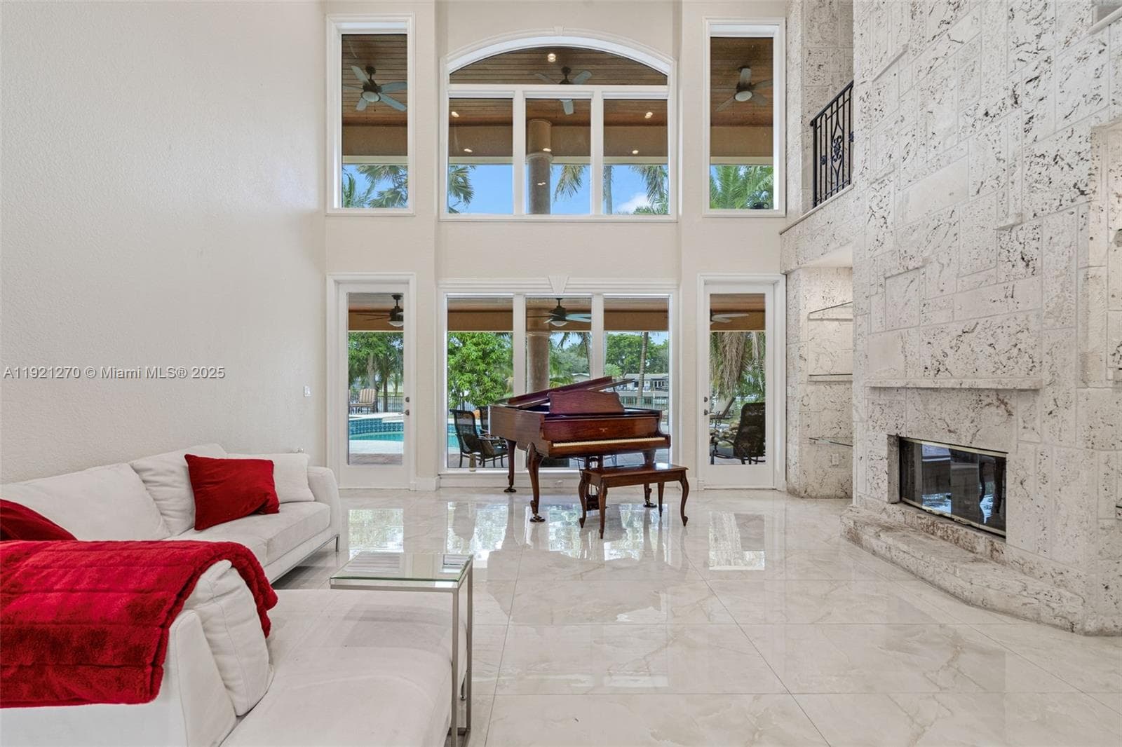 7225 Gleneagle Dr, Miami Lakes FL 33014 — 7