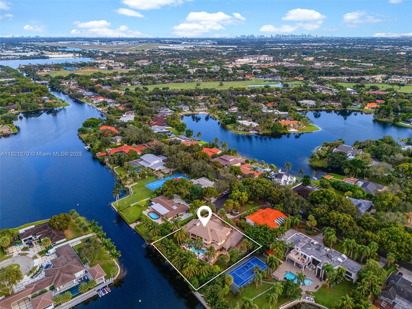 7225 Gleneagle Dr, Miami Lakes FL 33014 — 94