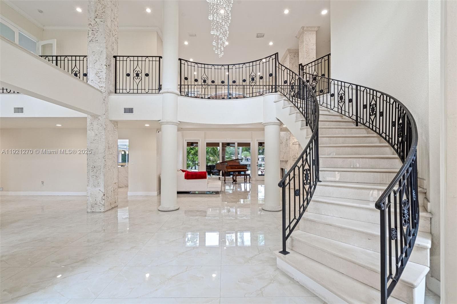 7225 Gleneagle Dr, Miami Lakes FL 33014 — 5