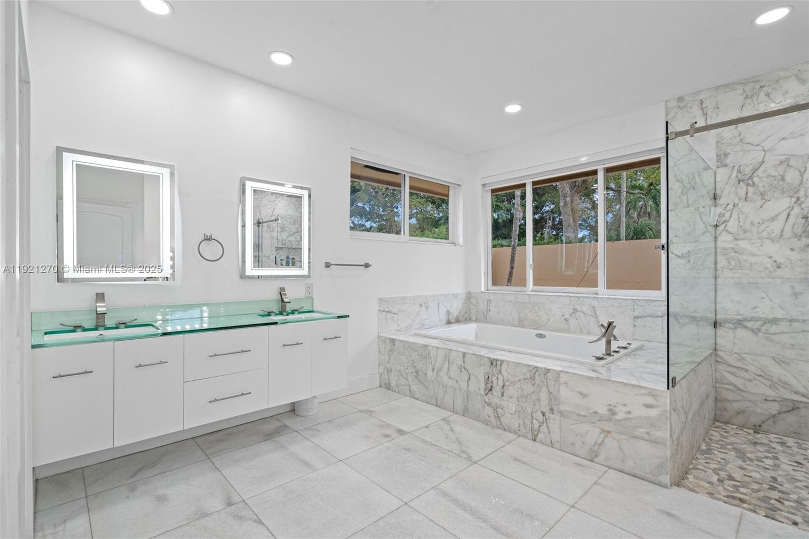 7225 Gleneagle Dr, Miami Lakes FL 33014 — 30