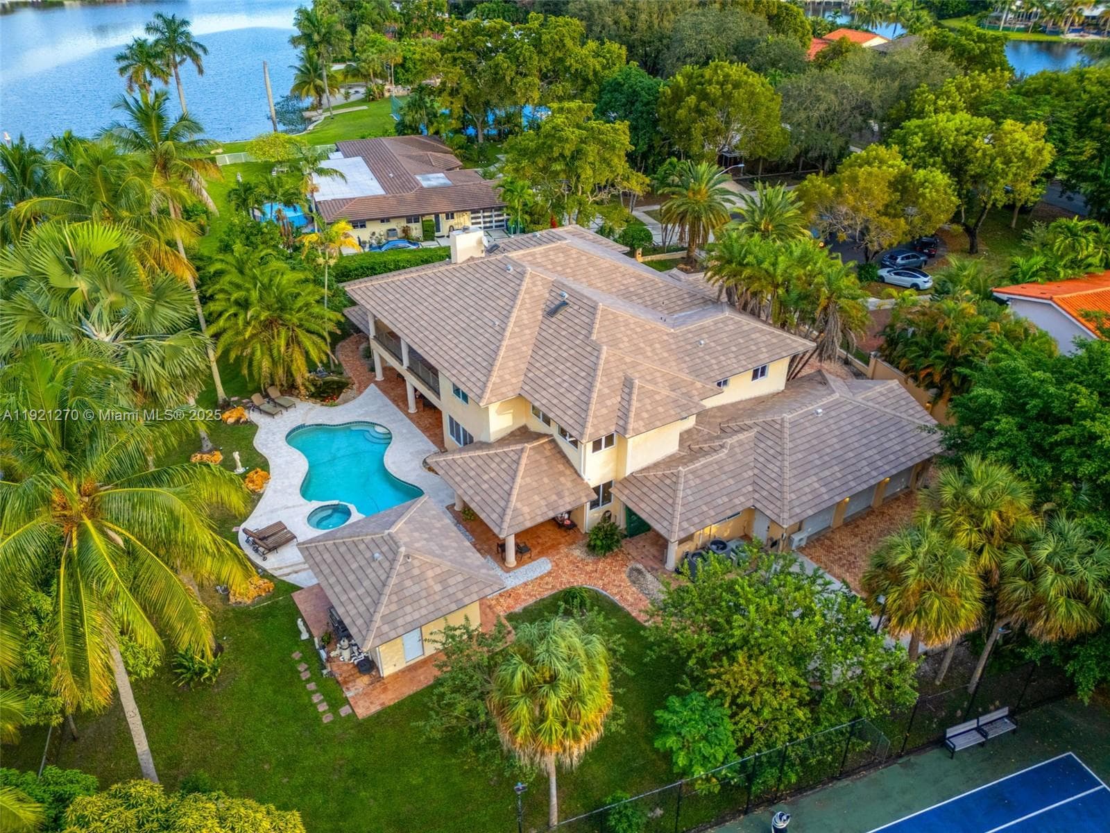 7225 Gleneagle Dr, Miami Lakes FL 33014 — 87