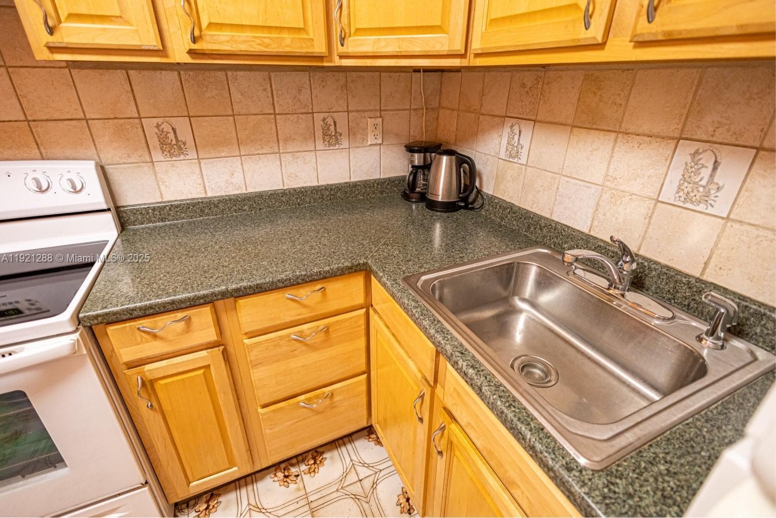 16790 NE 14th Ave # 215, Miami FL 33162 — 38