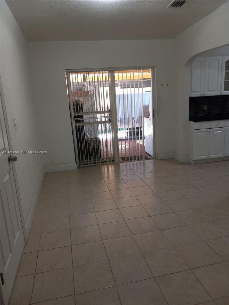 3041 NW 95th Ter, Miami FL 33147 — 11