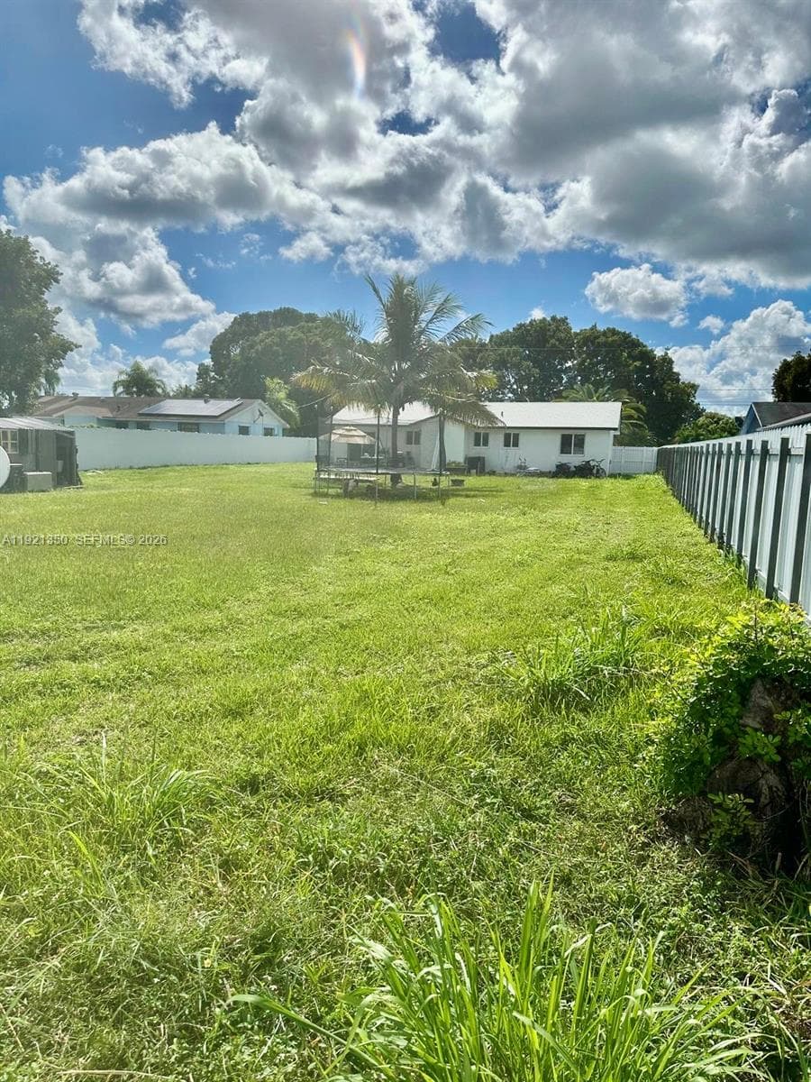 816 NW 8th St, Florida City FL 33034 — 8