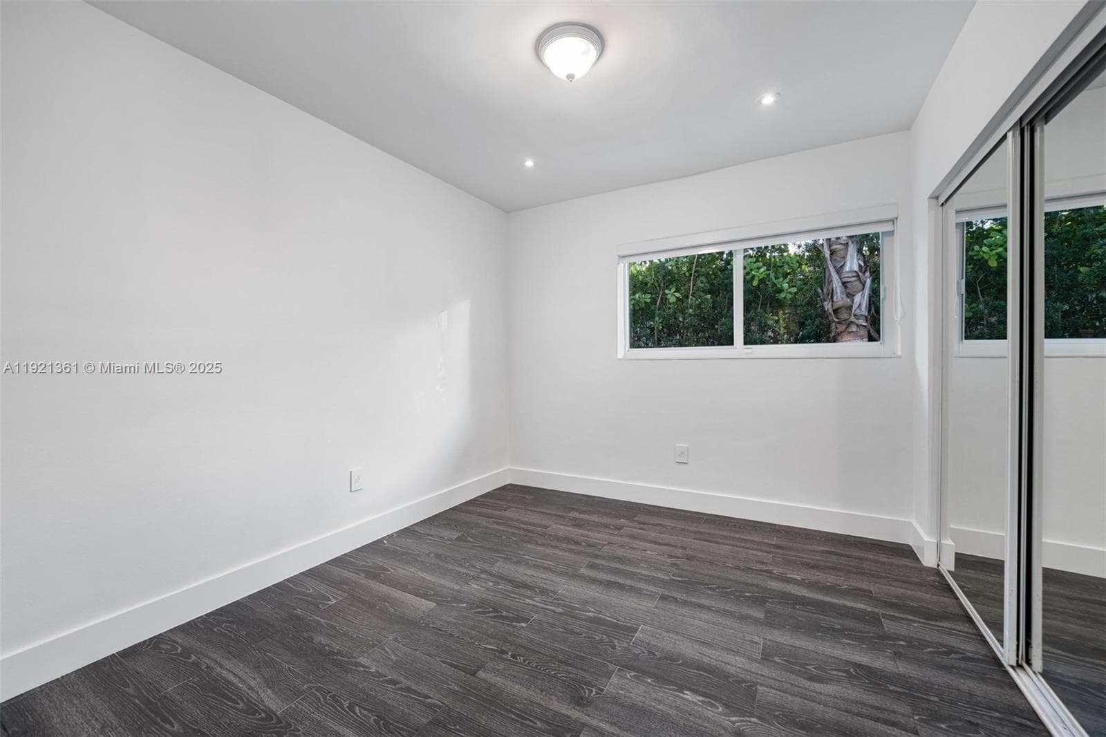 10618 NE 11th ct, Miami Shores FL 33138 — 43