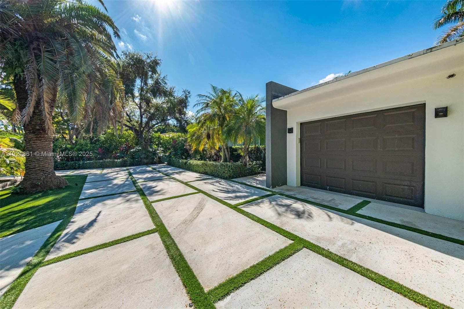 10618 NE 11th ct, Miami Shores FL 33138 — 59