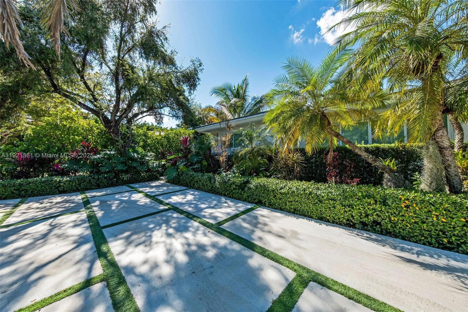 10618 NE 11th ct, Miami Shores FL 33138 — 64
