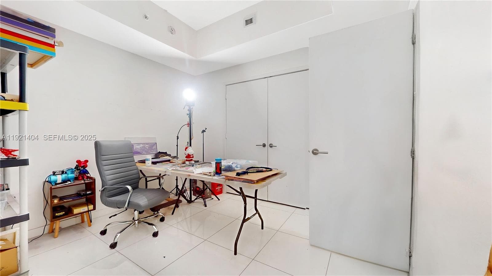 851 NE 1st Ave # 1508, Miami FL 33132 — 23