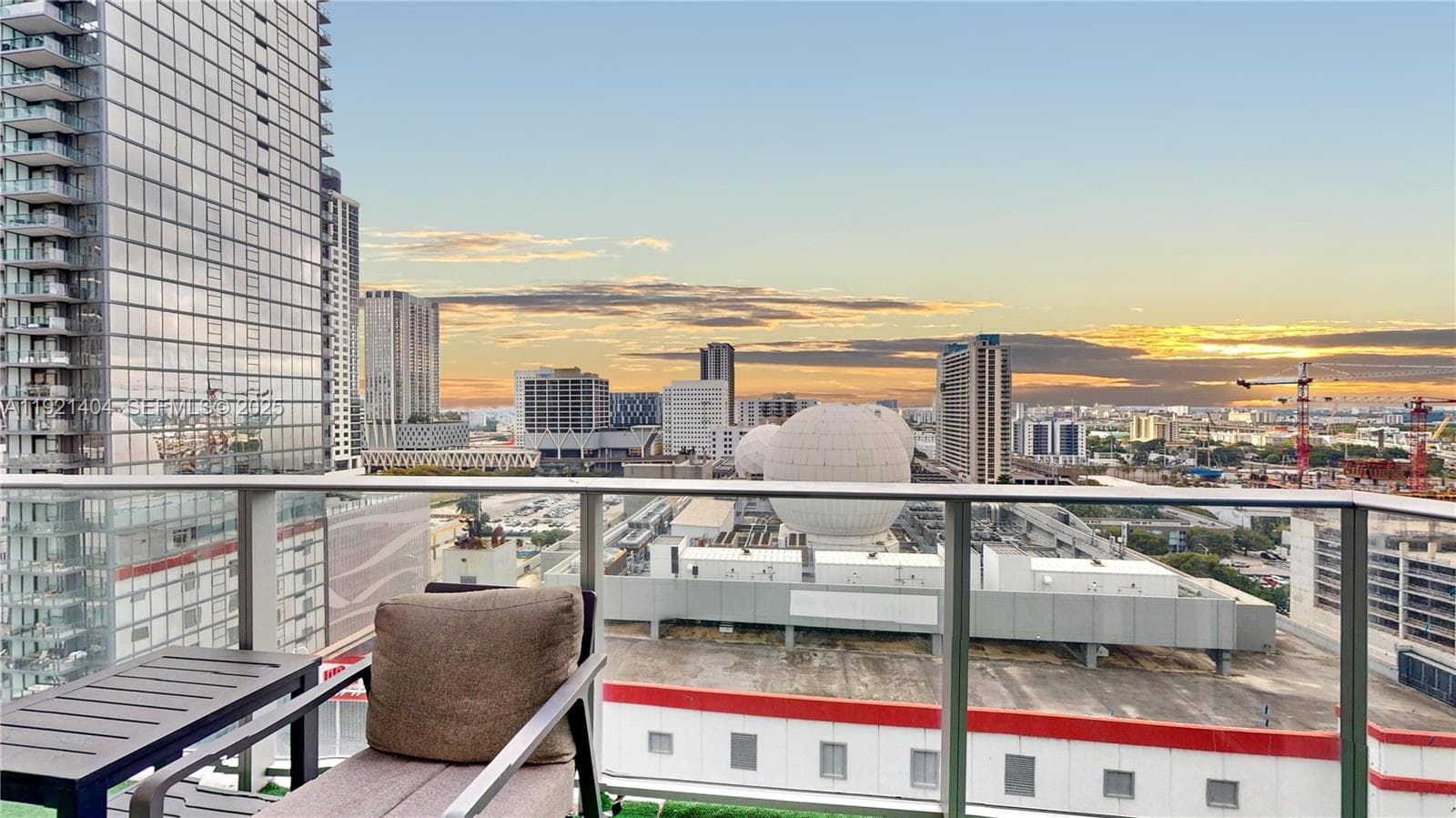 851 NE 1st Ave # 1508, Miami FL 33132 — 2