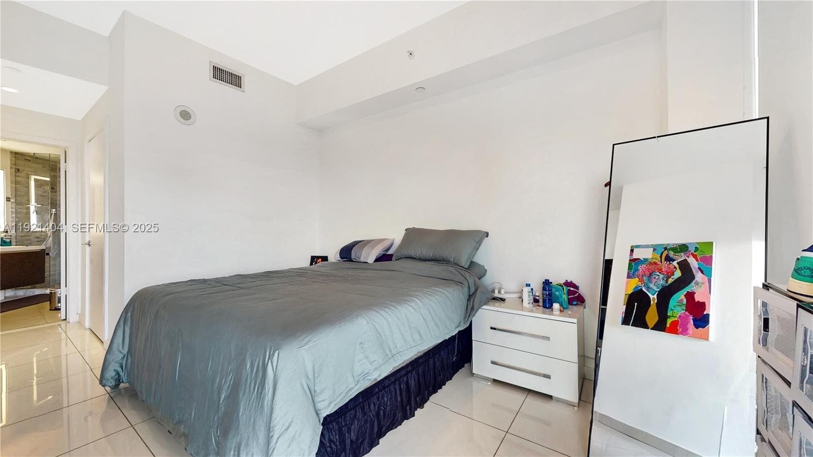 851 NE 1st Ave # 1508, Miami FL 33132 — 13