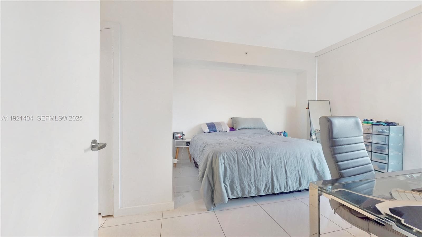 851 NE 1st Ave # 1508, Miami FL 33132 — 12
