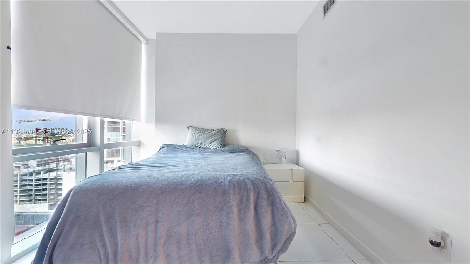 851 NE 1st Ave # 1508, Miami FL 33132 — 20