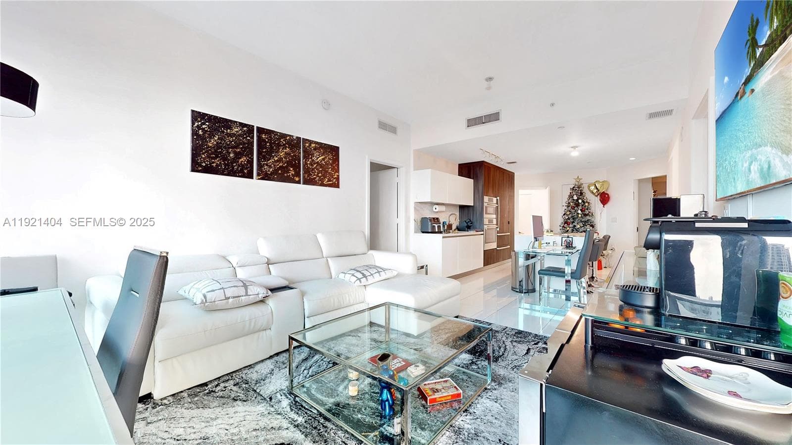 851 NE 1st Ave # 1508, Miami FL 33132 — 10