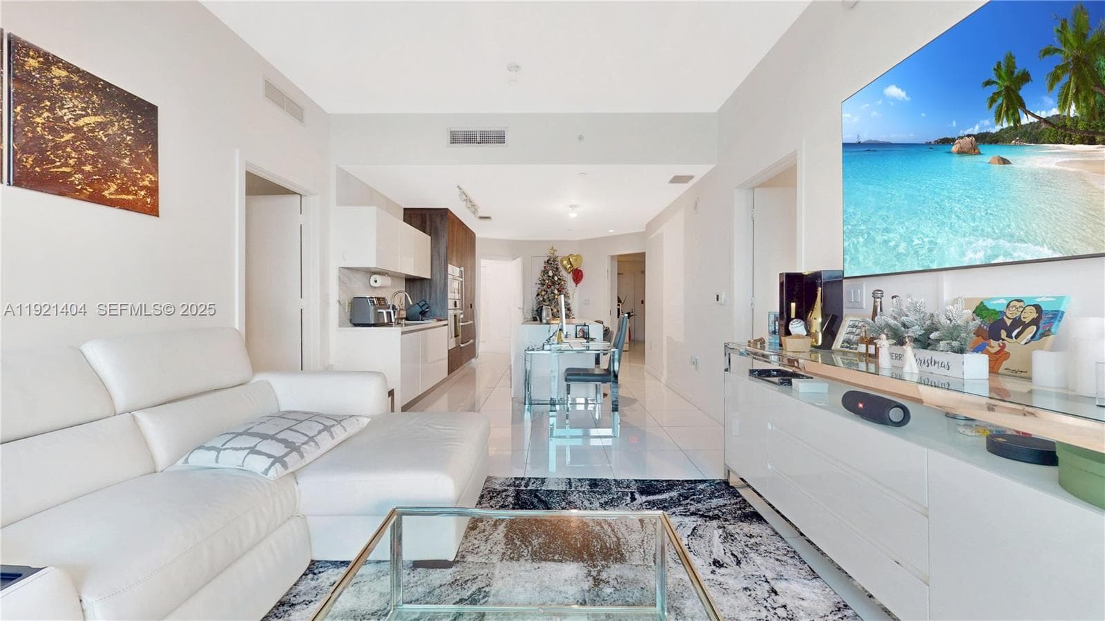 851 NE 1st Ave # 1508, Miami FL 33132 — 11
