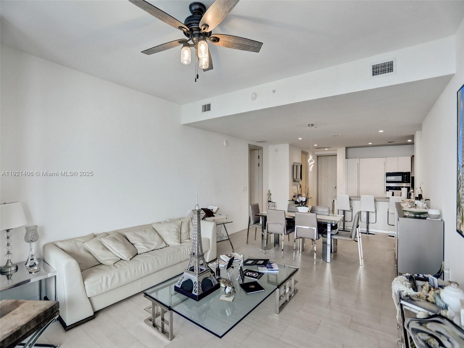 1000 Brickell Plz, Miami FL 33131 — 7