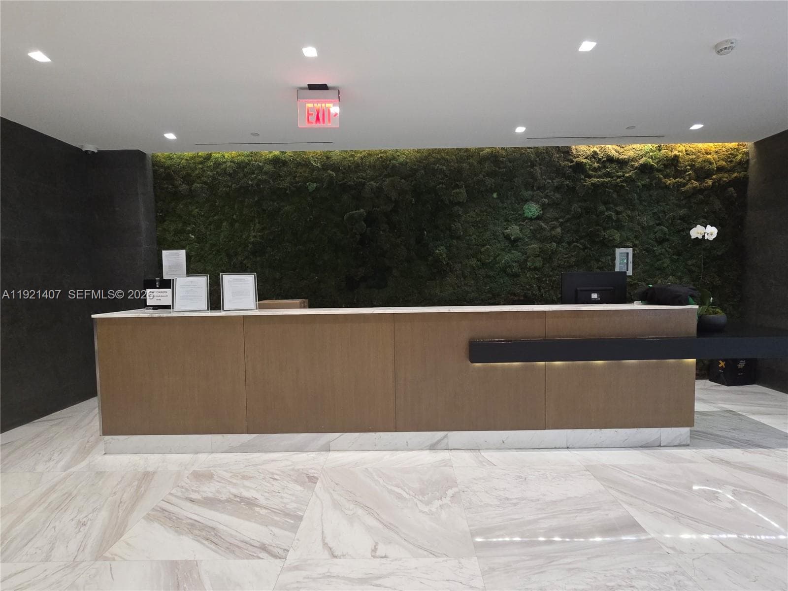 400 Sunny Isles Blvd # 1519, Sunny Isles Beach FL 33160 — 73