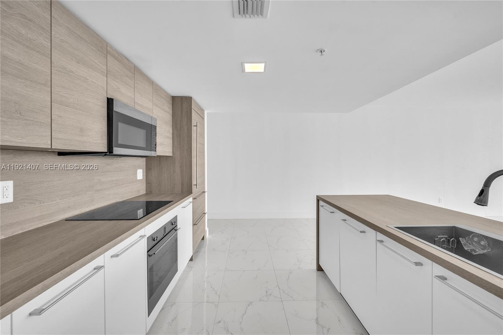 400 Sunny Isles Blvd # 1519, Sunny Isles Beach FL 33160 — 36