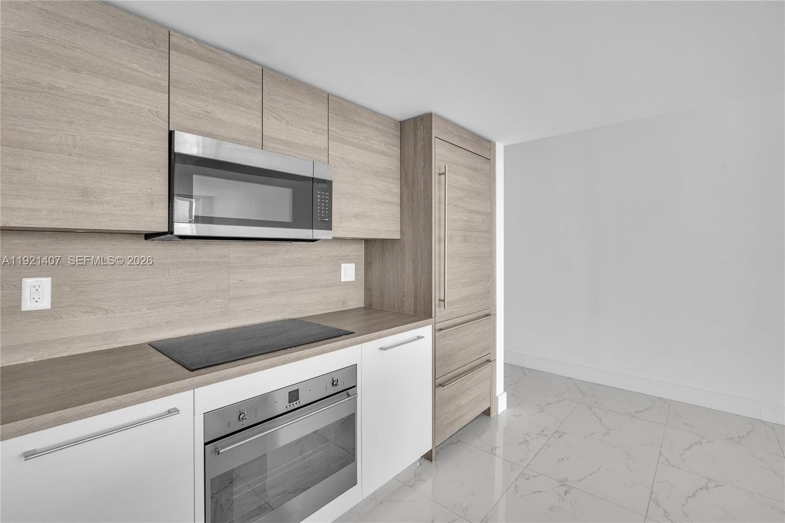400 Sunny Isles Blvd # 1519, Sunny Isles Beach FL 33160 — 38