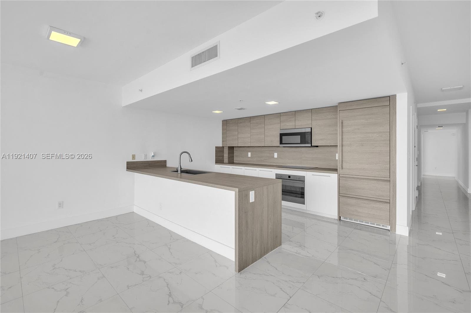 400 Sunny Isles Blvd # 1519, Sunny Isles Beach FL 33160 — 40