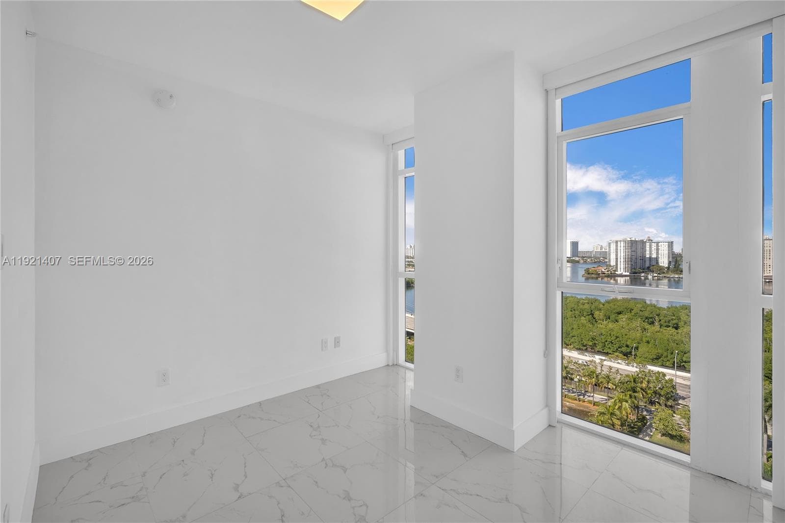 400 Sunny Isles Blvd # 1519, Sunny Isles Beach FL 33160 — 31