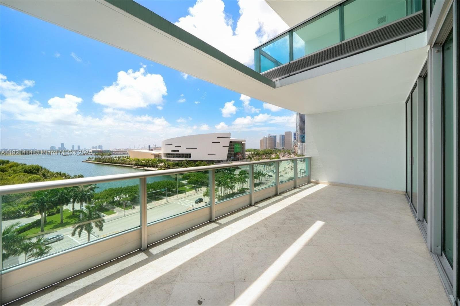 900 Biscayne Blvd # 905, Miami FL 33132 — 27