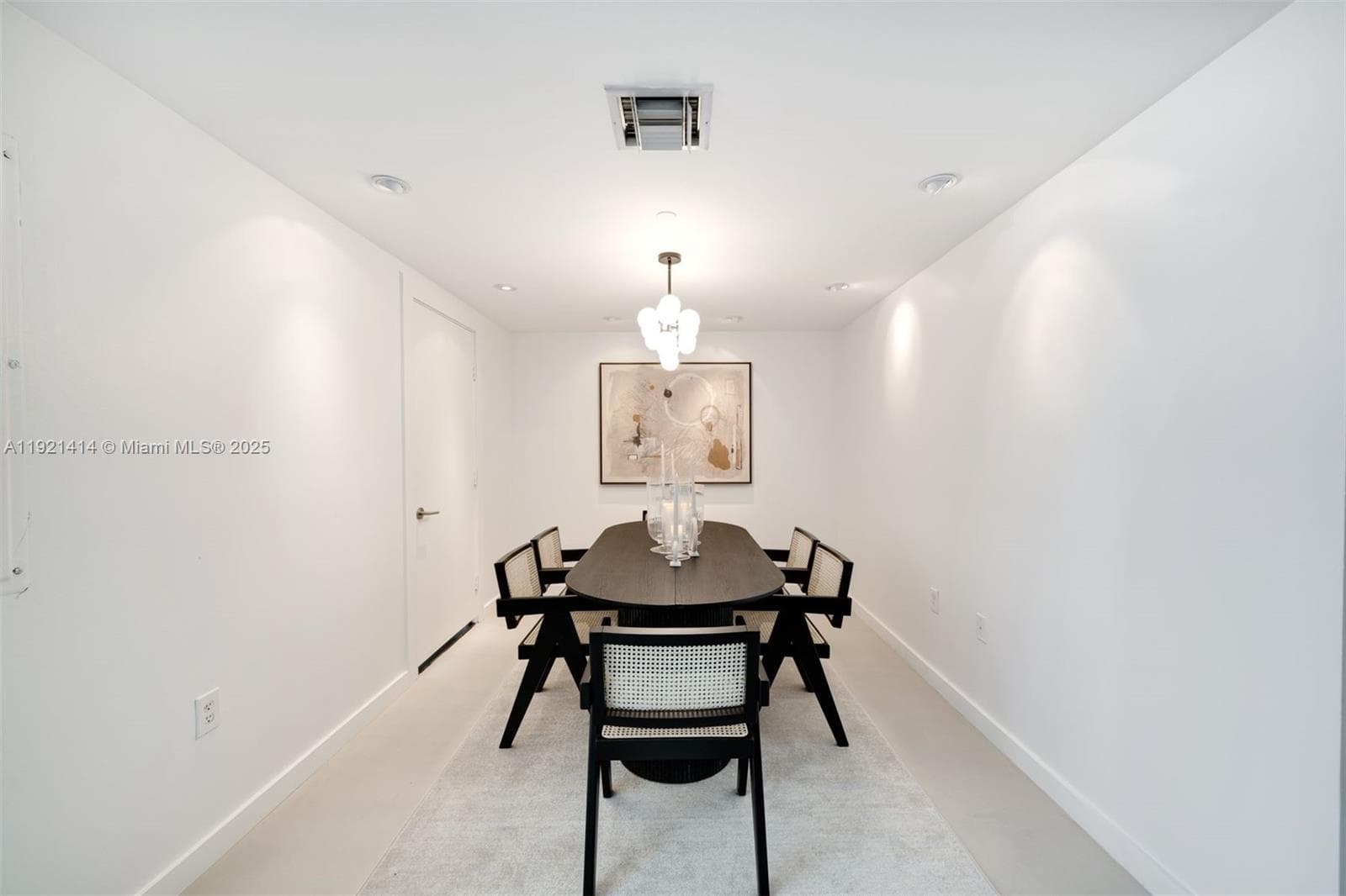 900 Biscayne Blvd # 905, Miami FL 33132 — 13