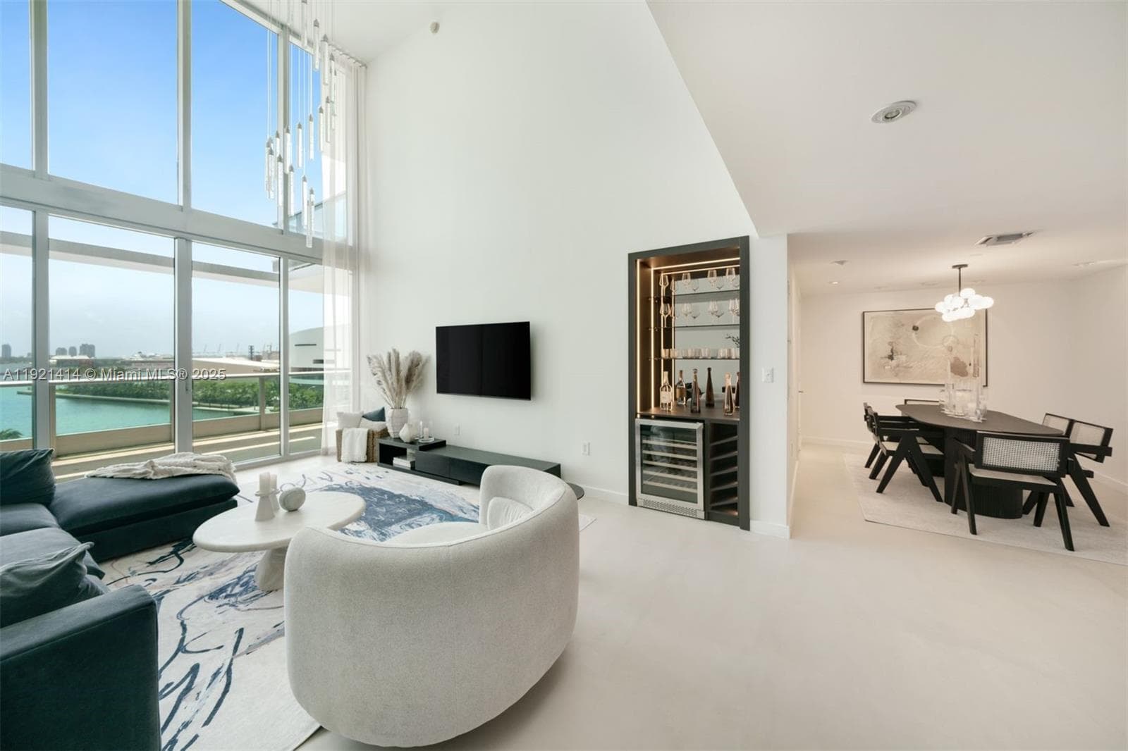 900 Biscayne Blvd # 905, Miami FL 33132 — 3