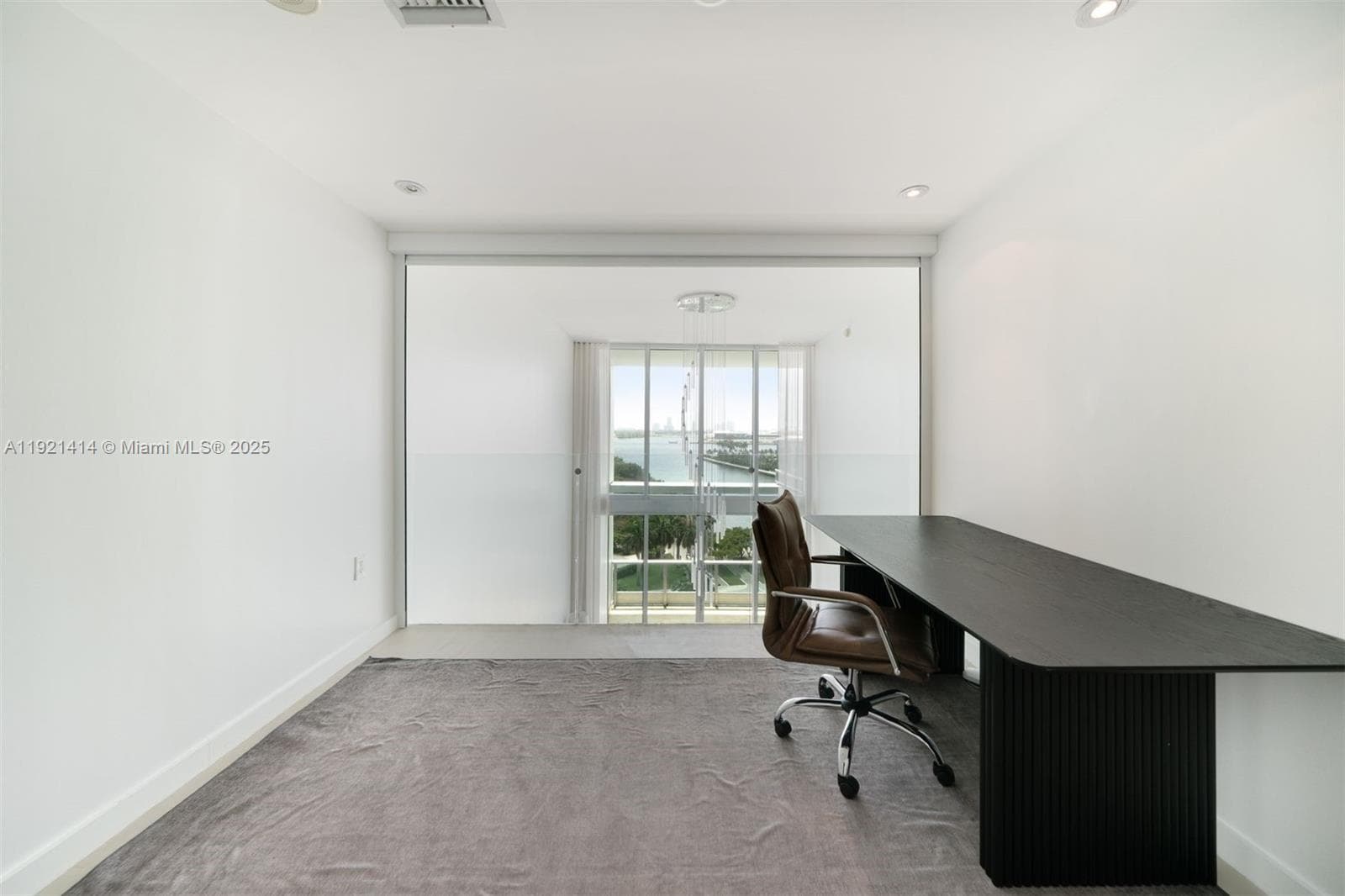 900 Biscayne Blvd # 905, Miami FL 33132 — 20