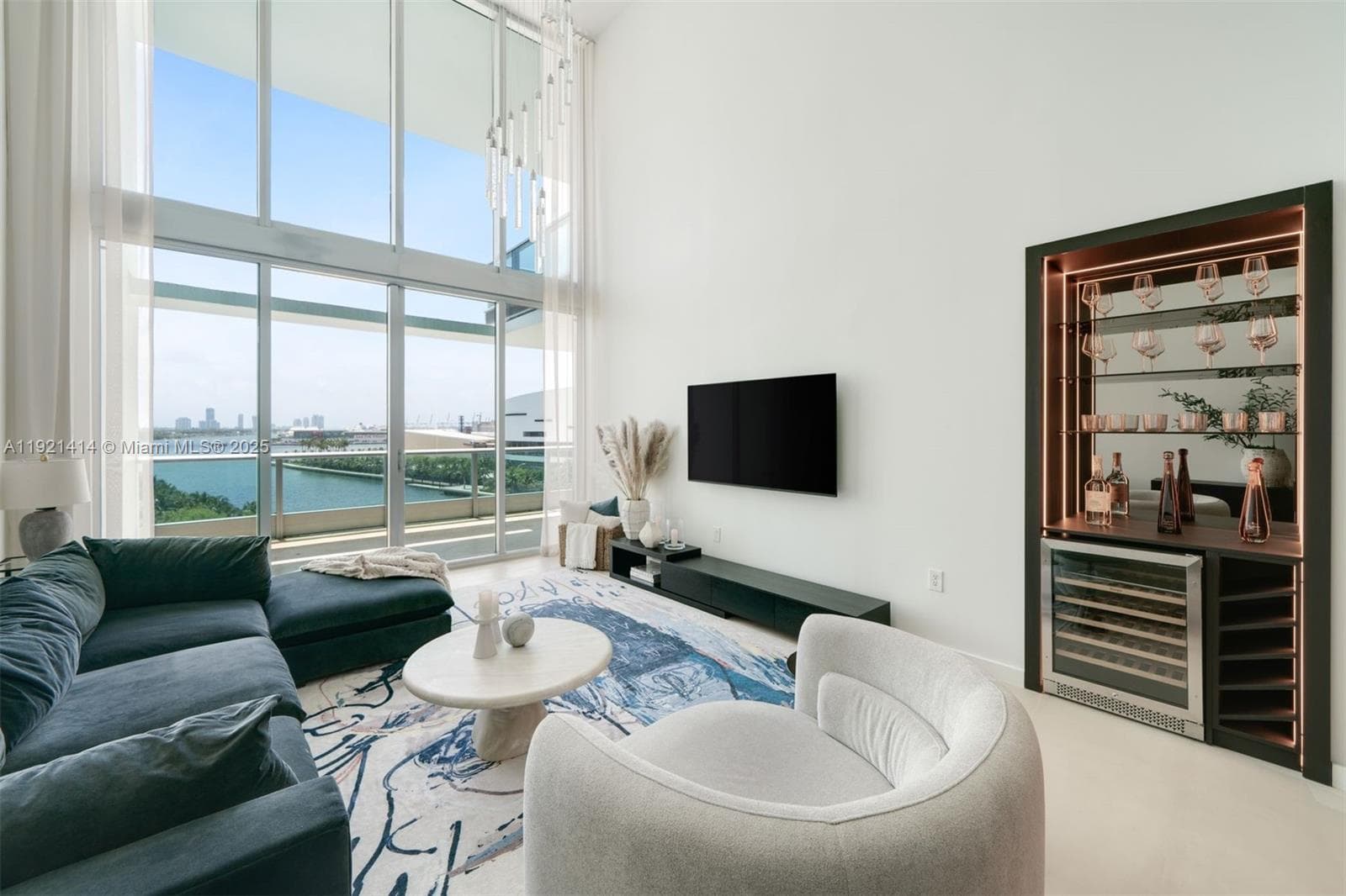 900 Biscayne Blvd # 905, Miami FL 33132 — 4
