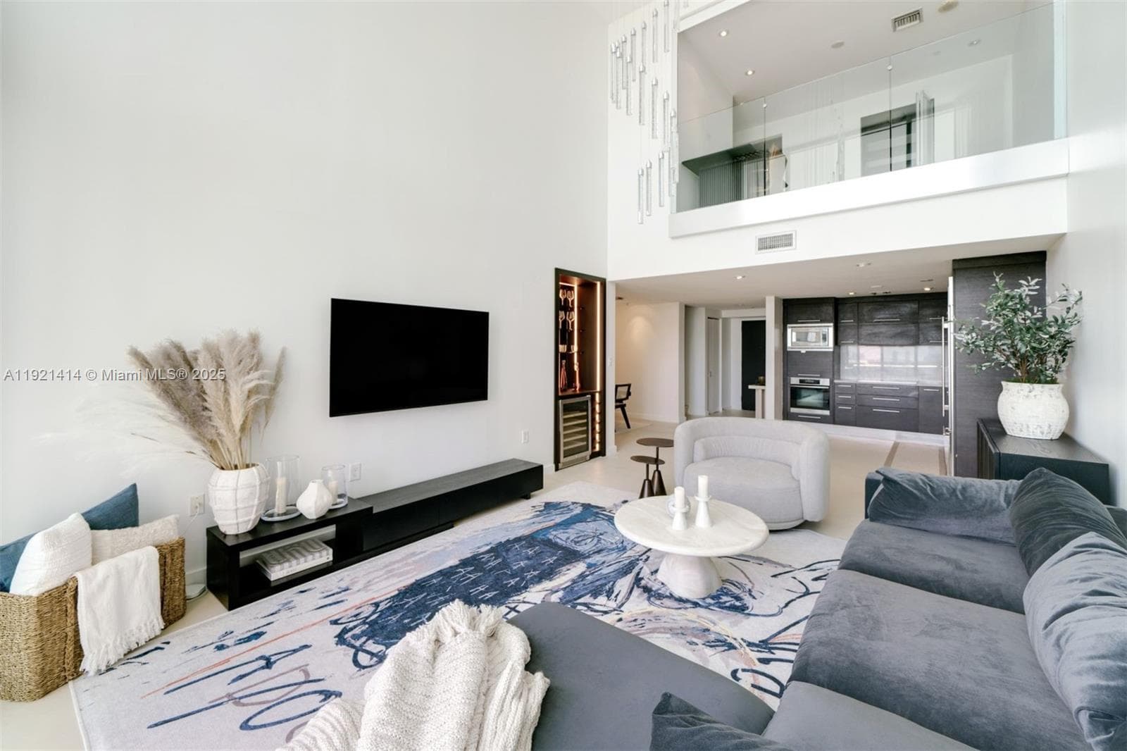 900 Biscayne Blvd # 905, Miami FL 33132 — 8