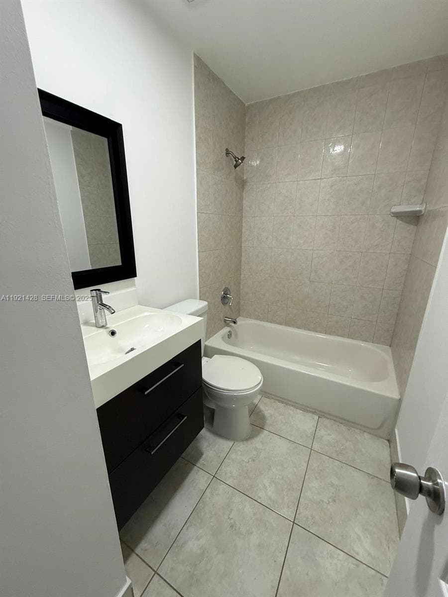 14111 SW 121 Place # 4, Miami FL 33186 — 14