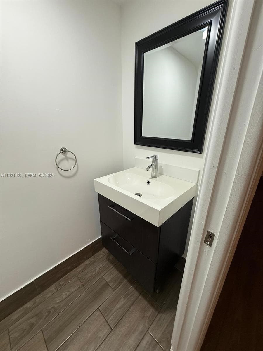 14111 SW 121 Place # 4, Miami FL 33186 — 4