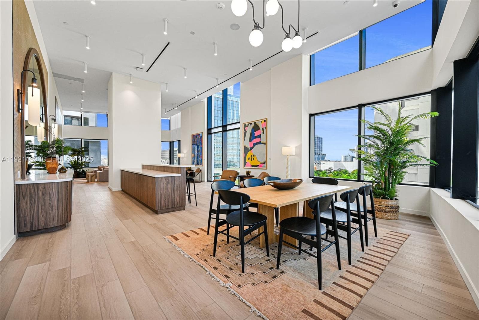 225 N Miami Avenue # 901, Miami FL 33128 — 42