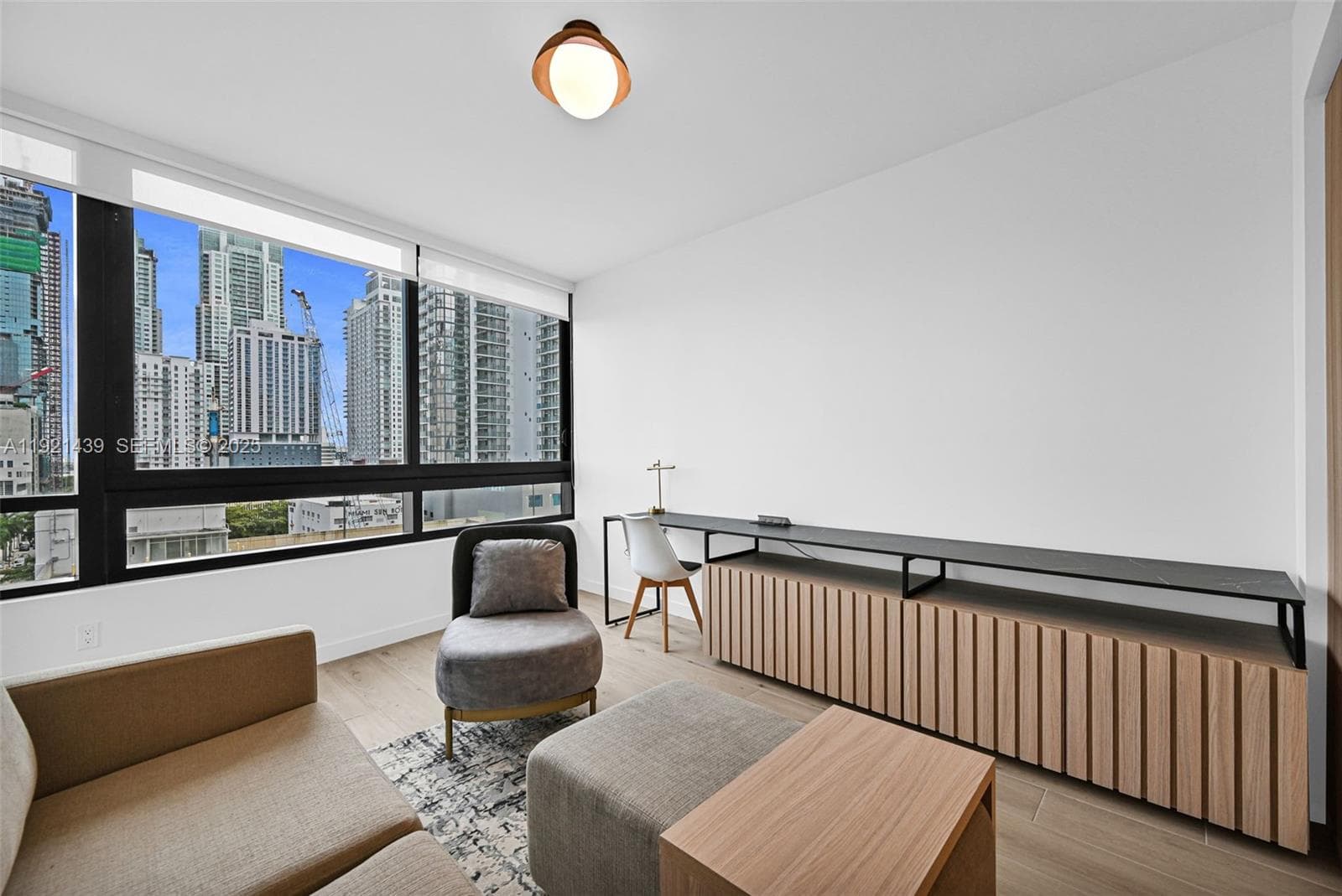 225 N Miami Avenue # 901, Miami FL 33128 — 12