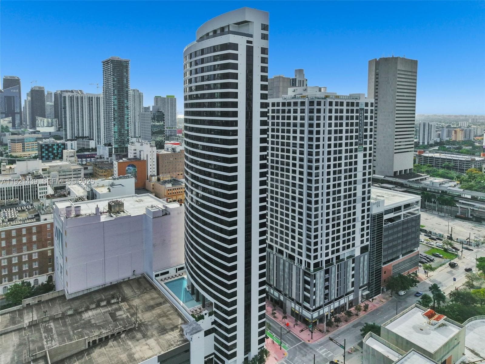 225 N Miami Avenue # 901, Miami FL 33128 — 3