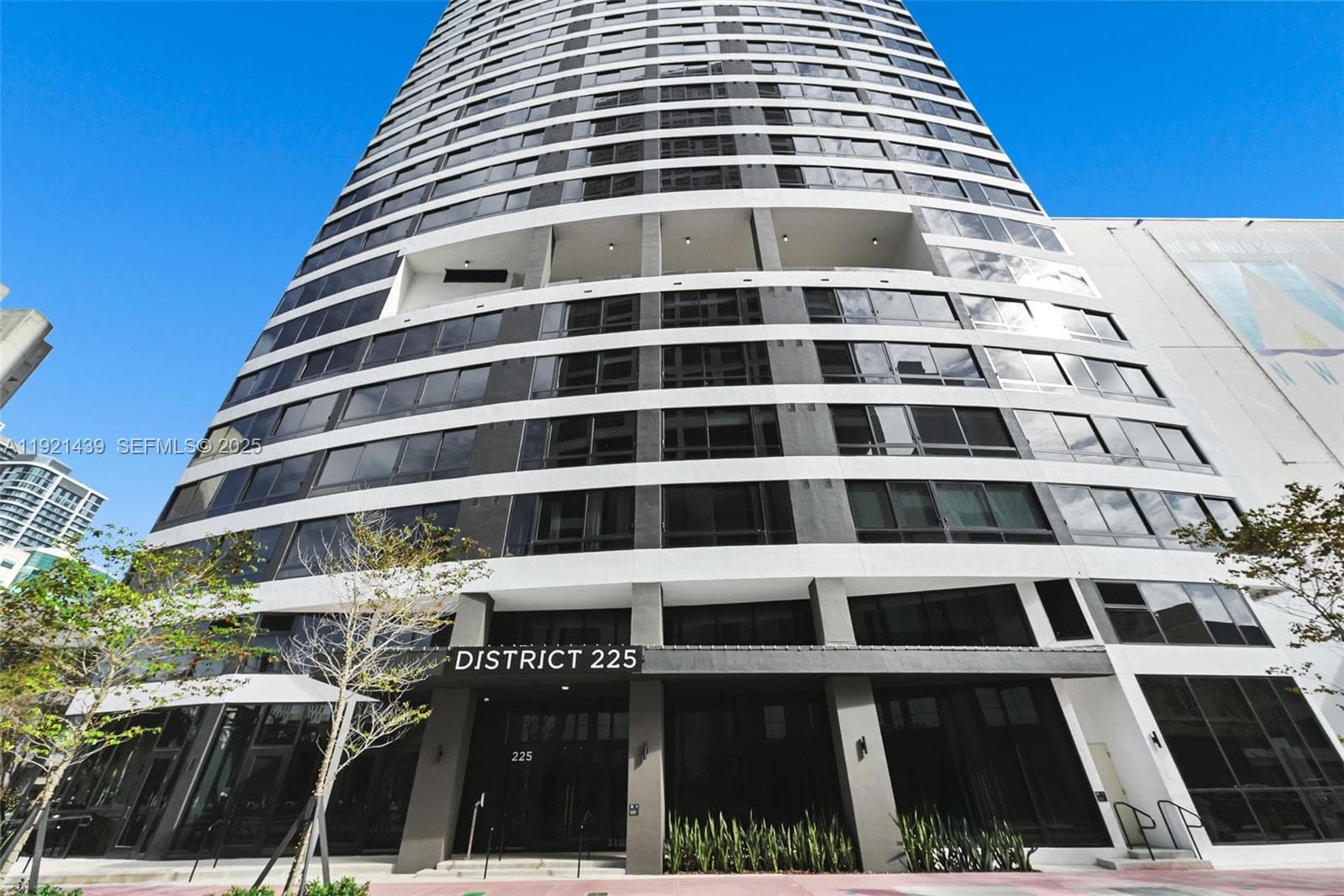 225 N Miami Avenue # 901, Miami FL 33128 — 1