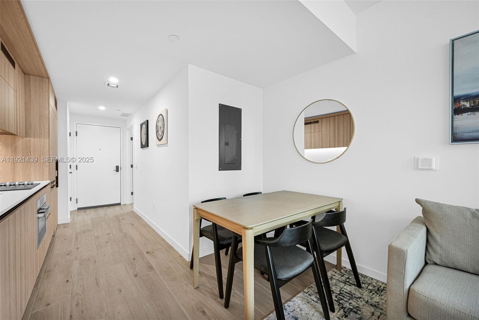225 N Miami Avenue # 901, Miami FL 33128 — 9