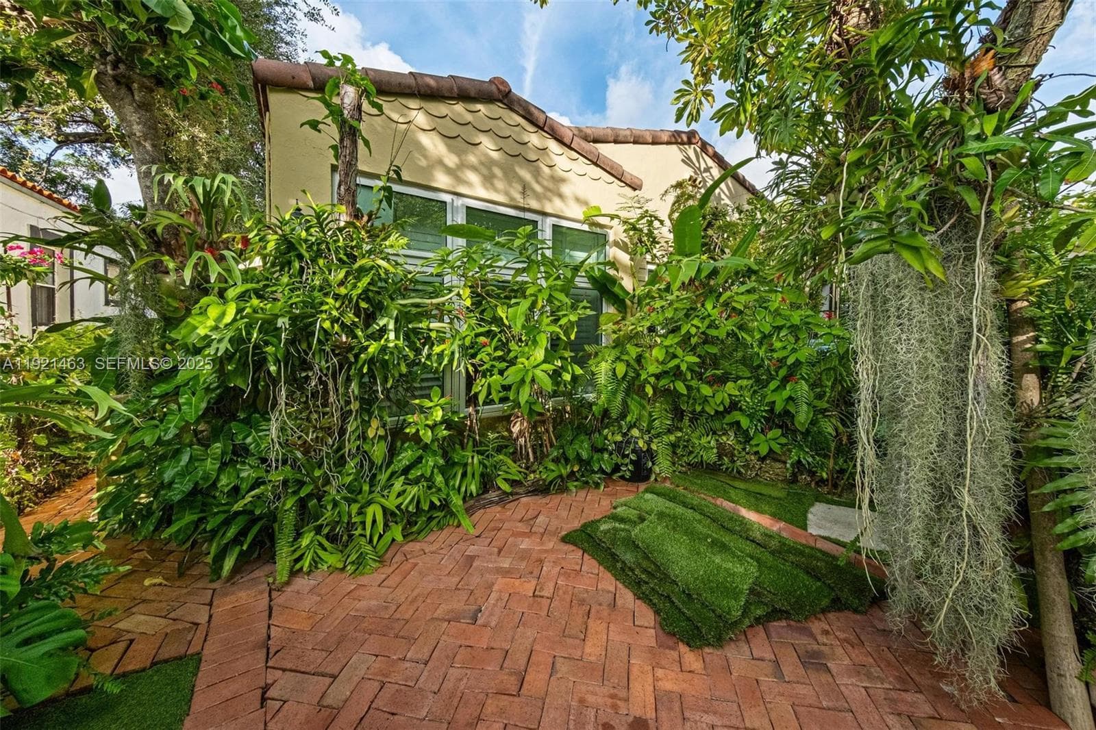 37 NE 44th St, Miami FL 33137 — 27