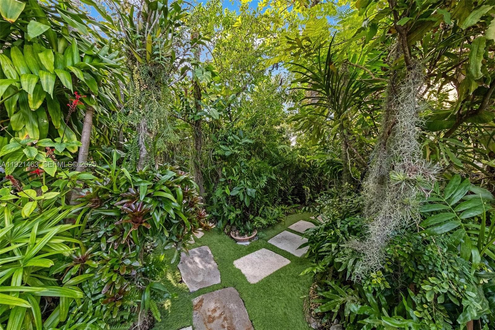 37 NE 44th St, Miami FL 33137 — 22