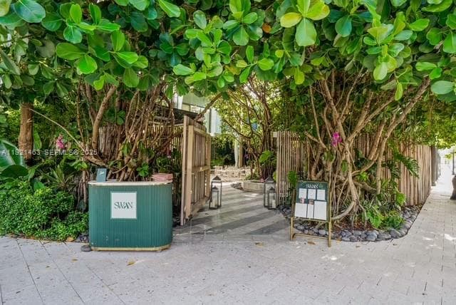 37 NE 44th St, Miami FL 33137 — 61