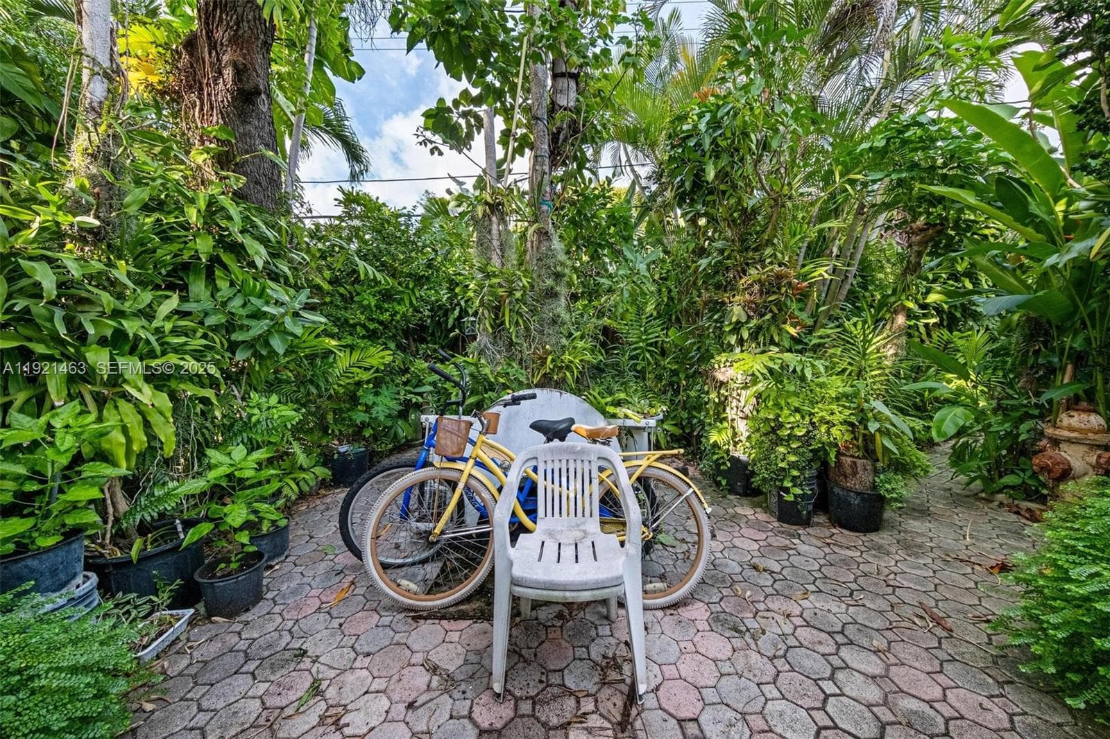 37 NE 44th St, Miami FL 33137 — 33