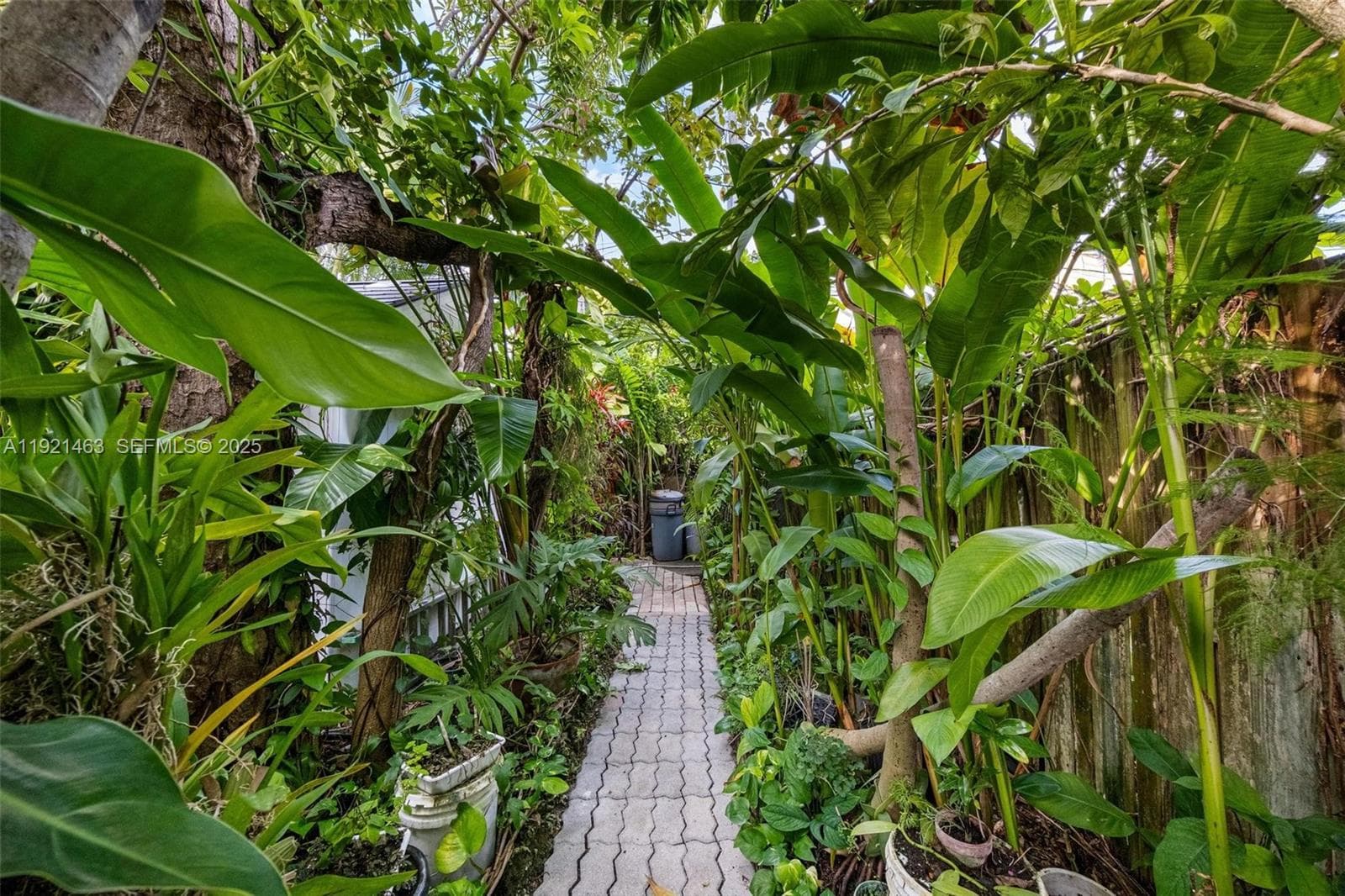 37 NE 44th St, Miami FL 33137 — 41
